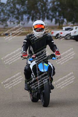 media/Nov-07-2022-Lets Ride (Mon) [[fbd0a82950]]/Around the Pits/